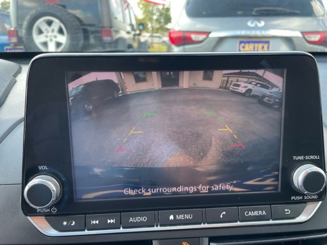 2020 Nissan Altima Image 9