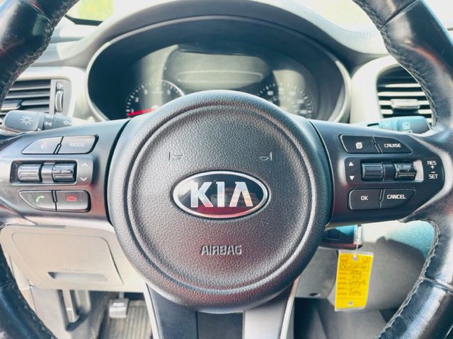 2016 Kia Sorento Image 11