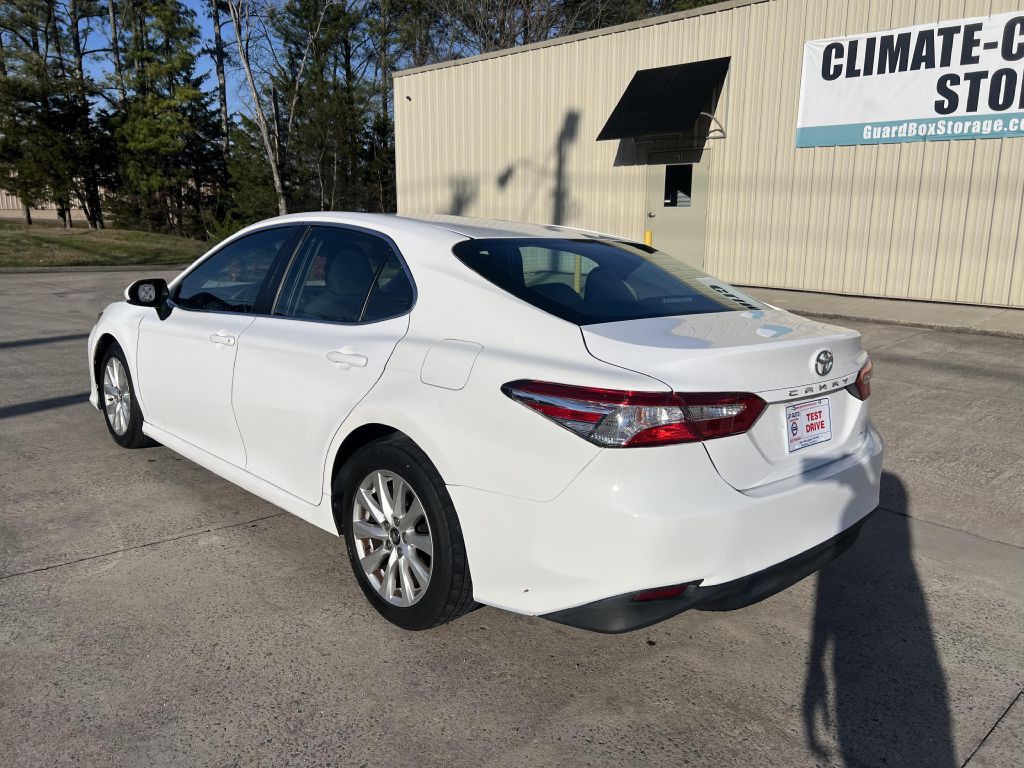 2018 Toyota Camry Image 9