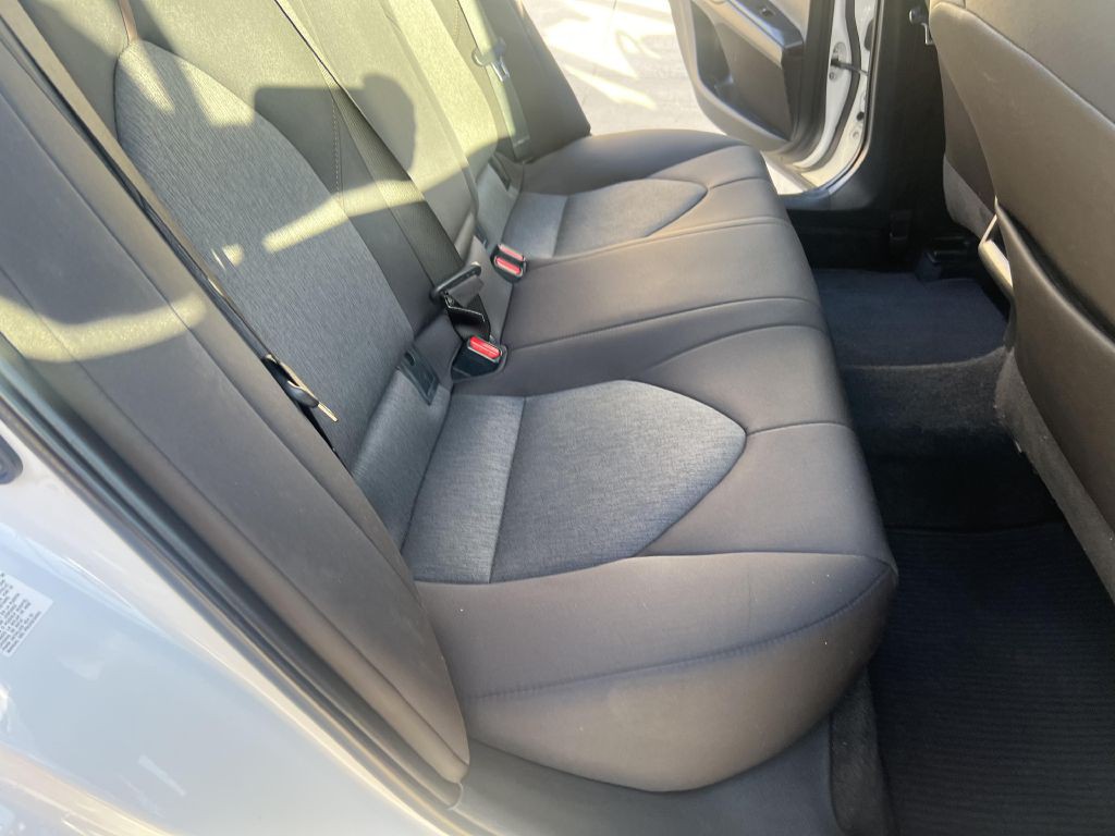 2018 Toyota Camry Image 26