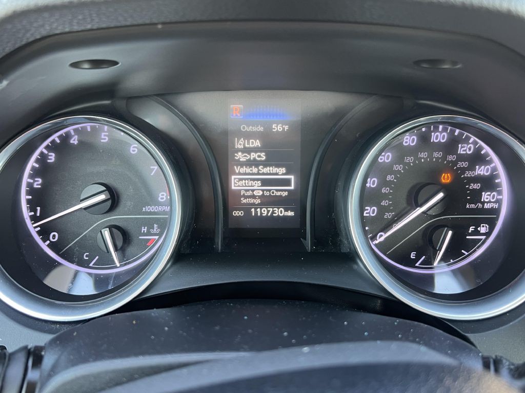 2018 Toyota Camry Image 27