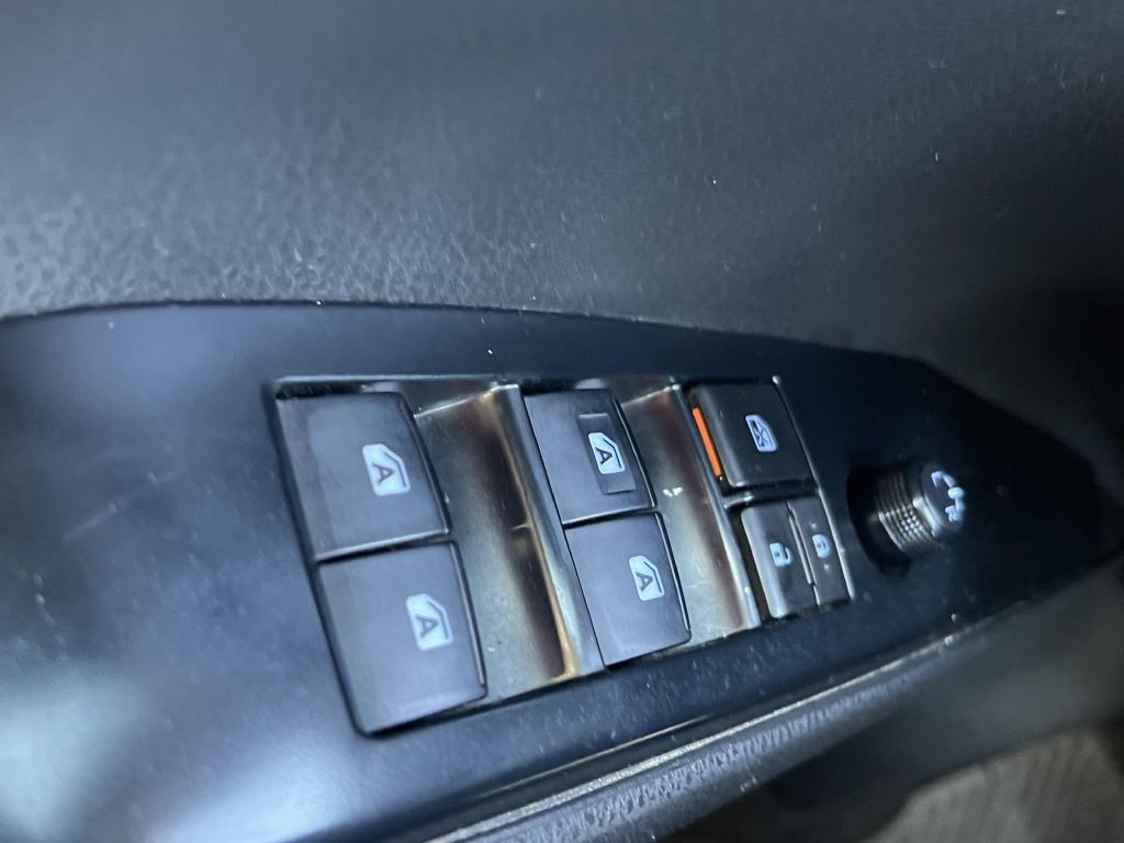 2018 Toyota Camry Image 31