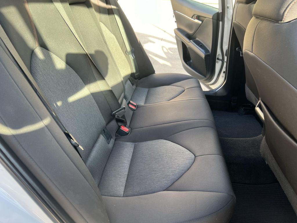 2018 Toyota Camry Image 34