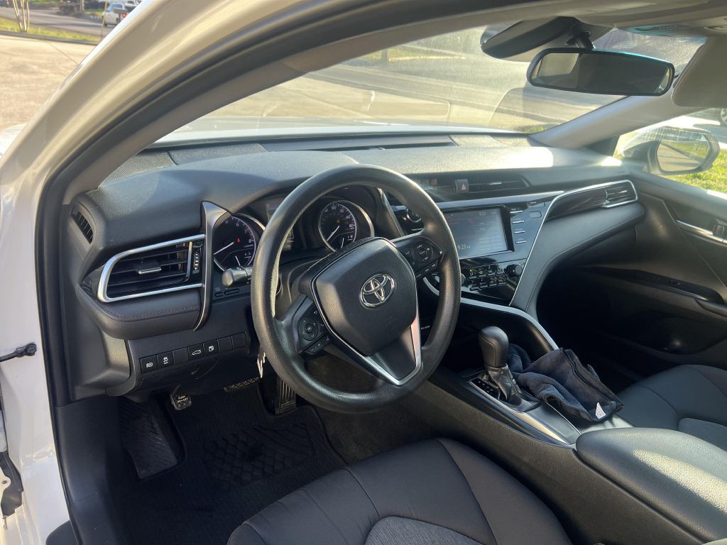 2018 Toyota Camry Image 42