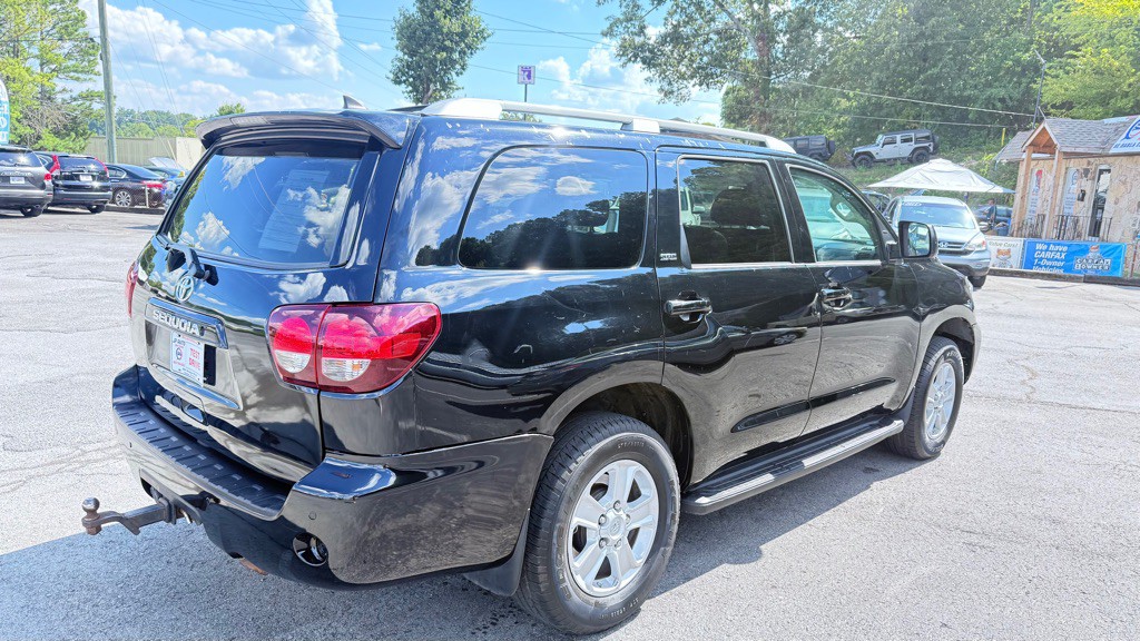 2018 Toyota Sequoia Image 5