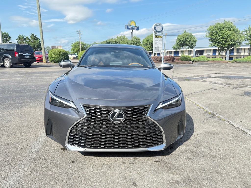 2022 Lexus IS 300 Image 2