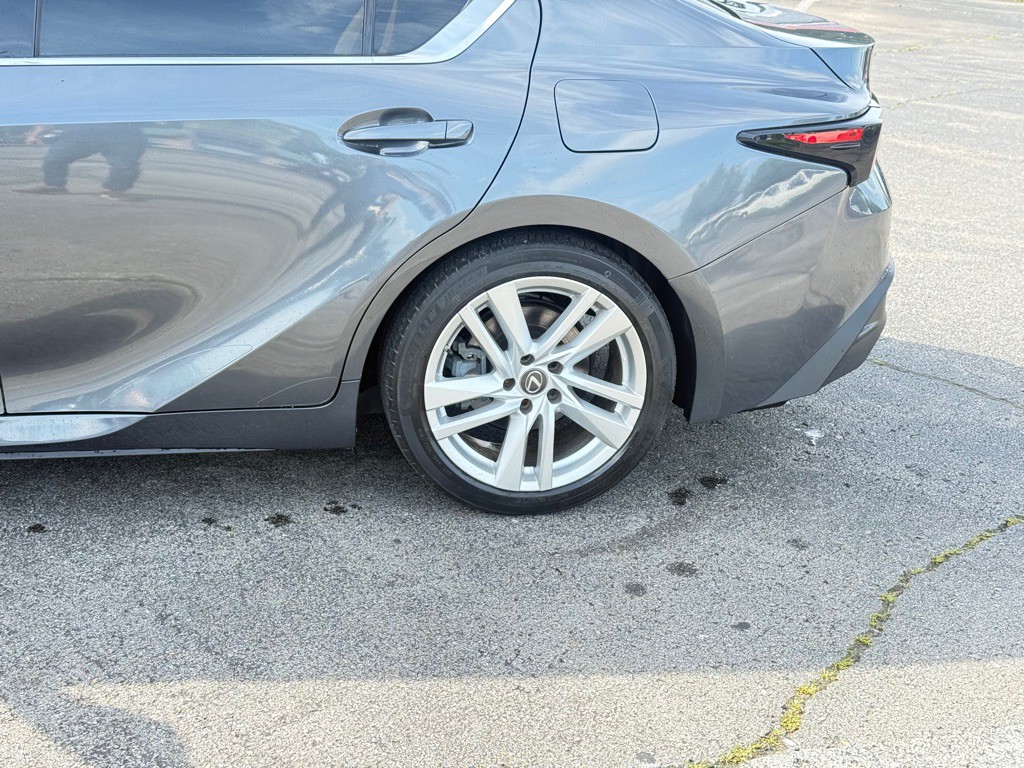 2022 Lexus IS 300 Image 10