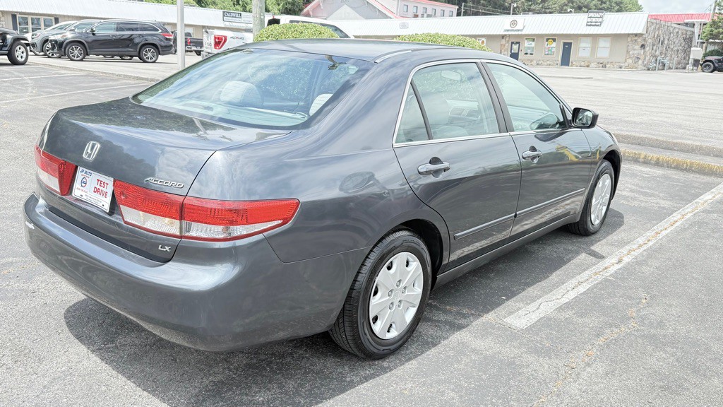 2004 Honda Accord Image 4