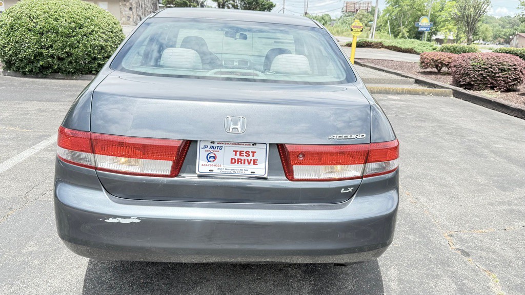2004 Honda Accord Image 7