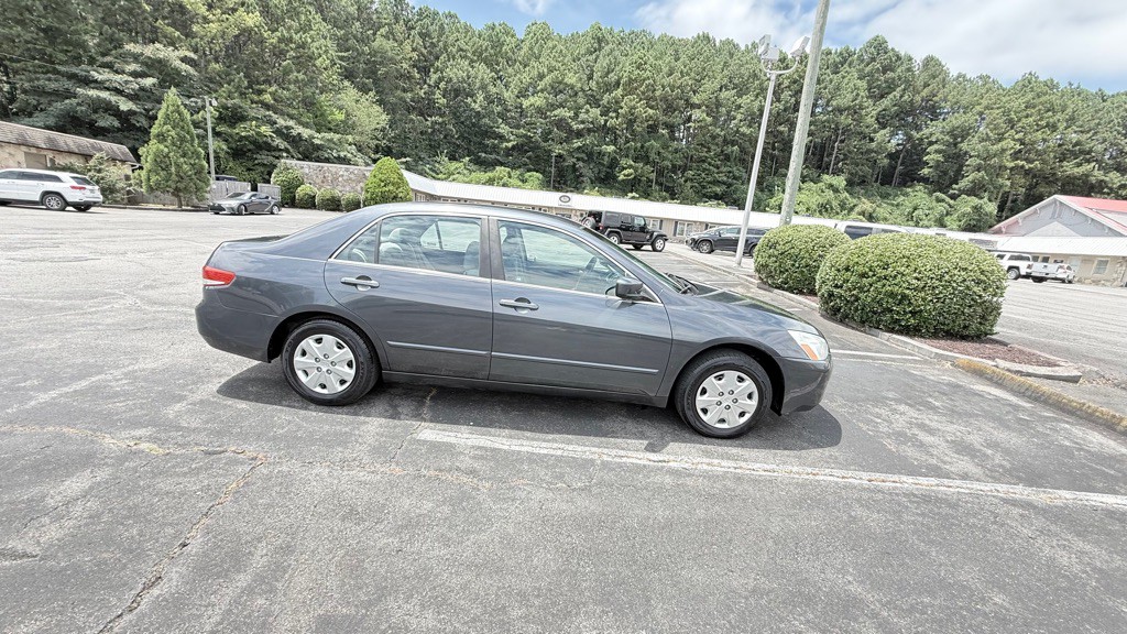 2004 Honda Accord Image 16
