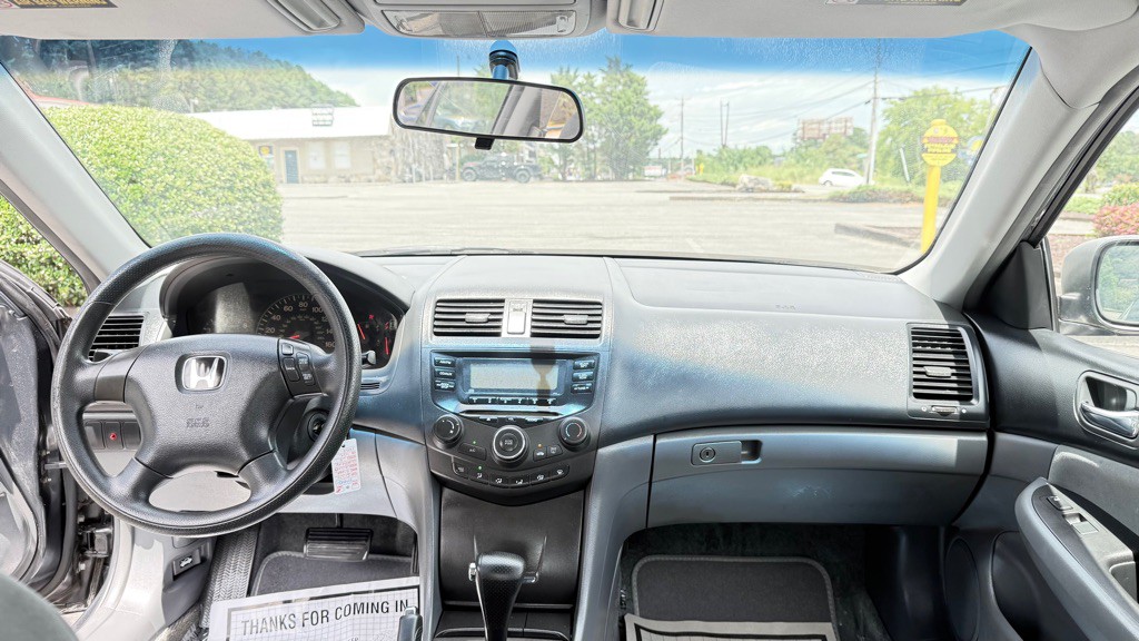 2004 Honda Accord Image 29