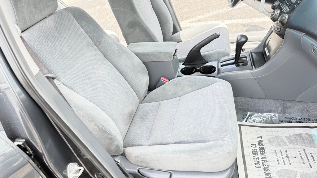 2004 Honda Accord Image 31