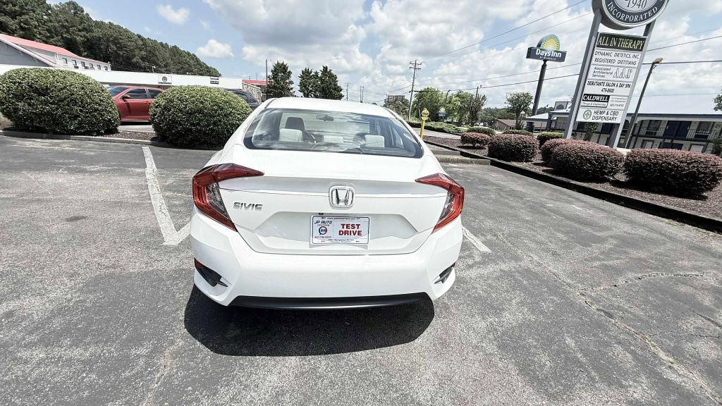 2016 Honda Civic Image 16
