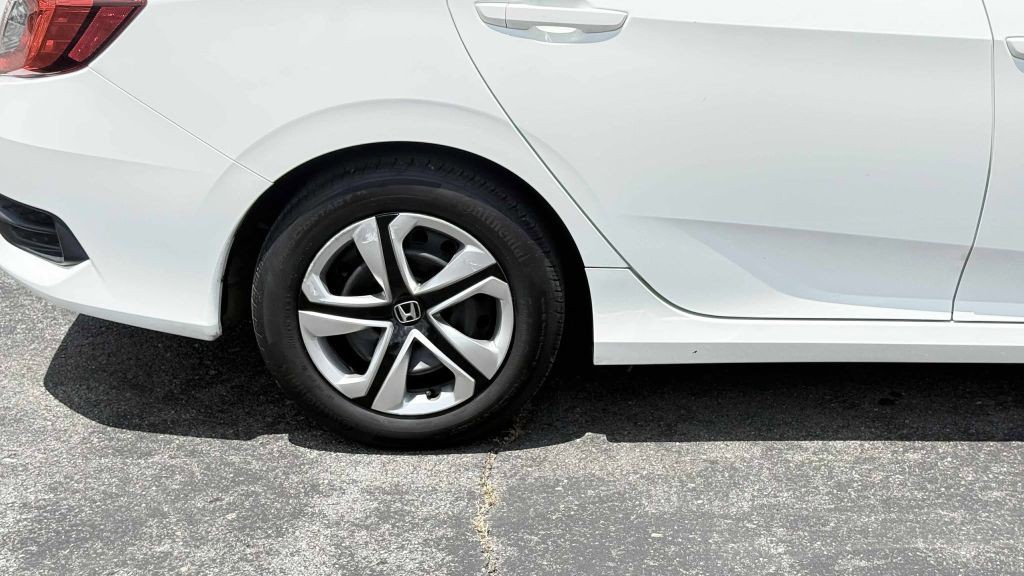 2016 Honda Civic Image 22