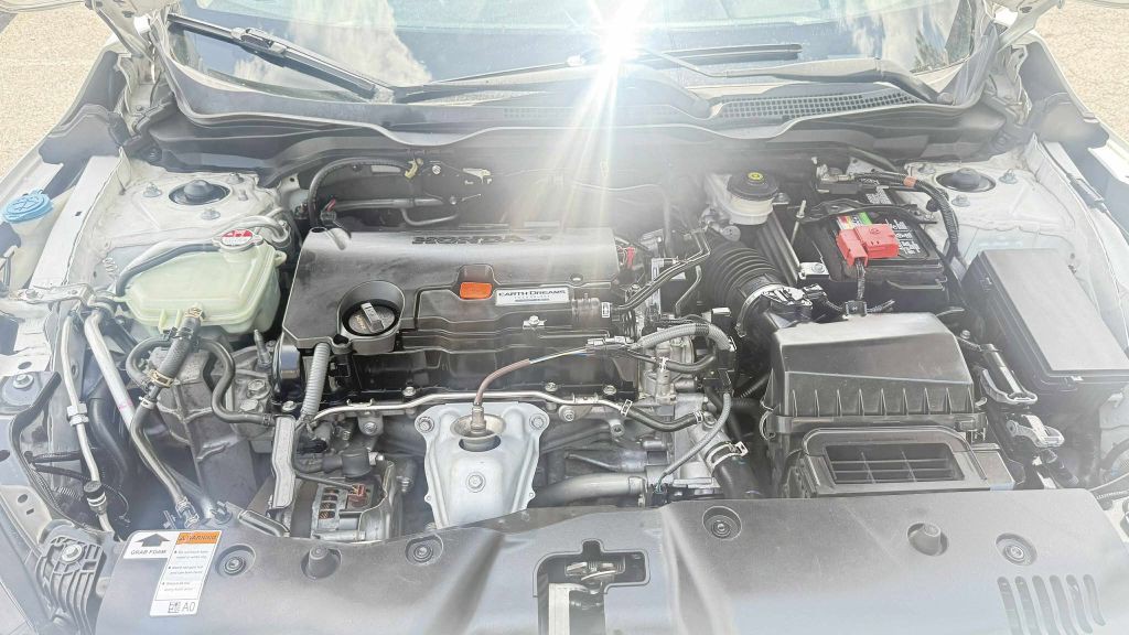 2016 Honda Civic Image 25