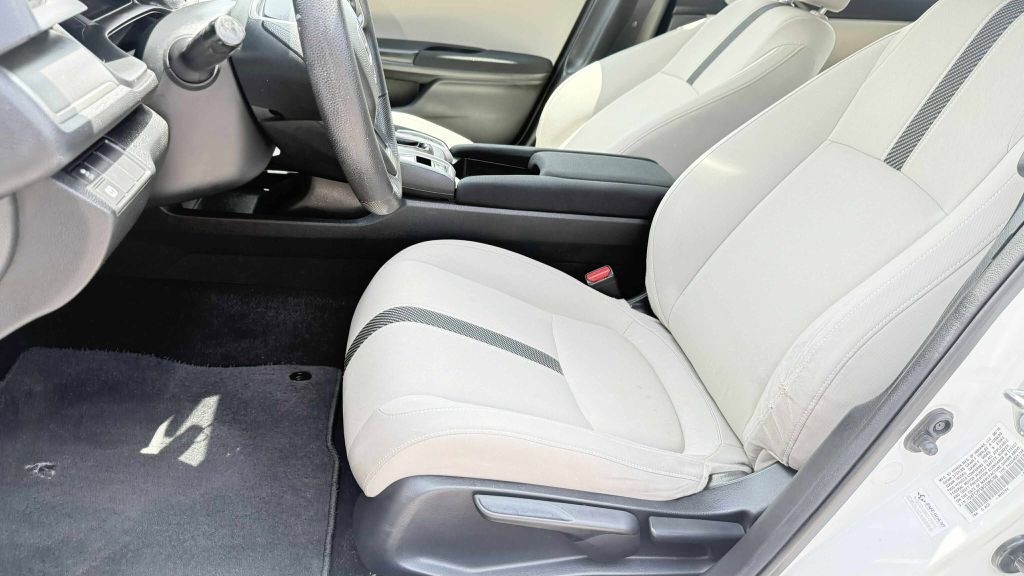 2016 Honda Civic Image 28