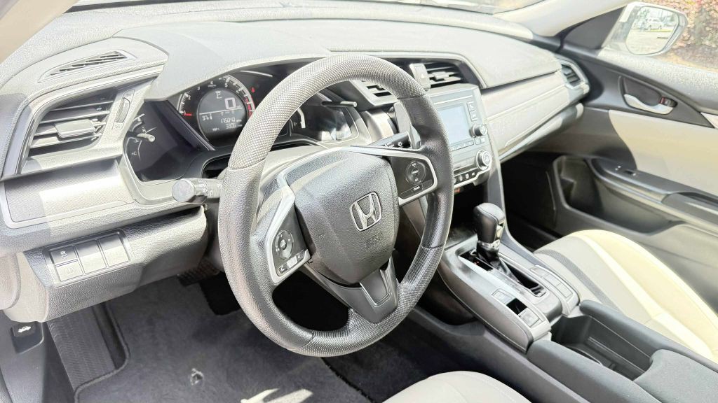 2016 Honda Civic Image 29