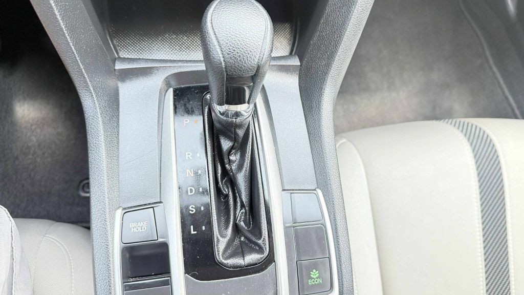 2016 Honda Civic Image 41