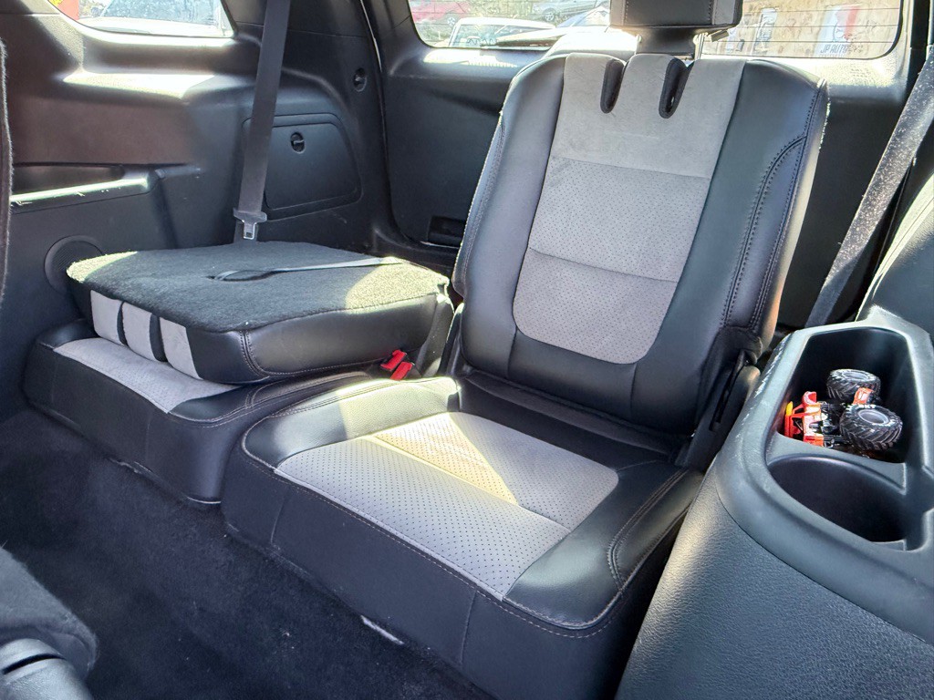 2017 Ford Explorer Image 18