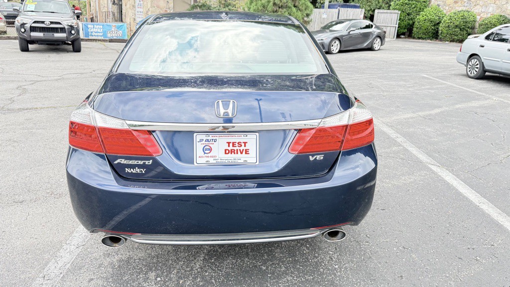 2015 Honda Accord Image 8