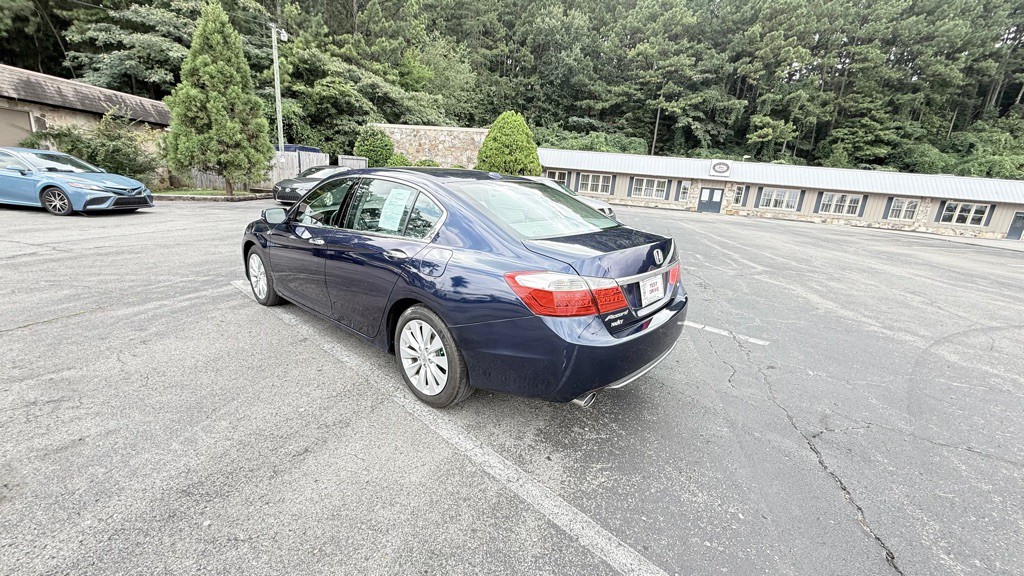 2015 Honda Accord Image 18