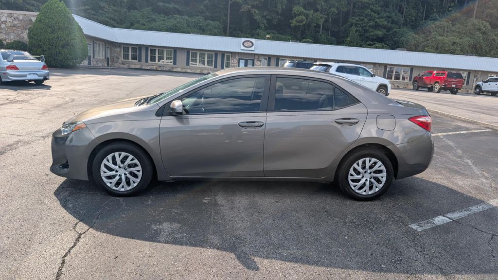2018 Toyota Corolla Image 7