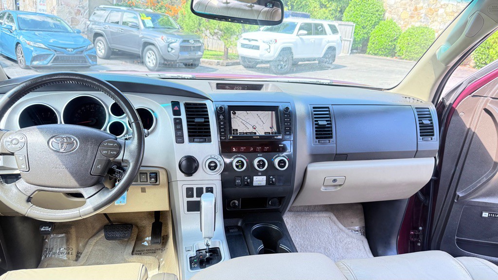 2008 Toyota Sequoia Image 39