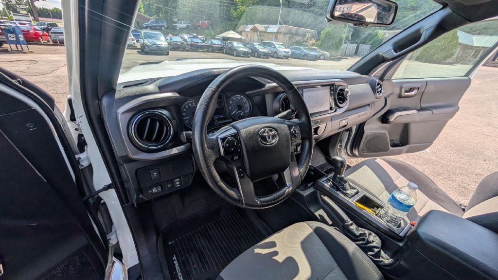 2021 Toyota Tacoma Image 16