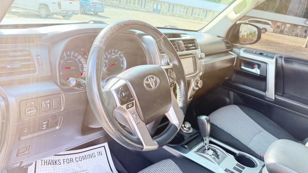 2016 Toyota 4Runner Image 15