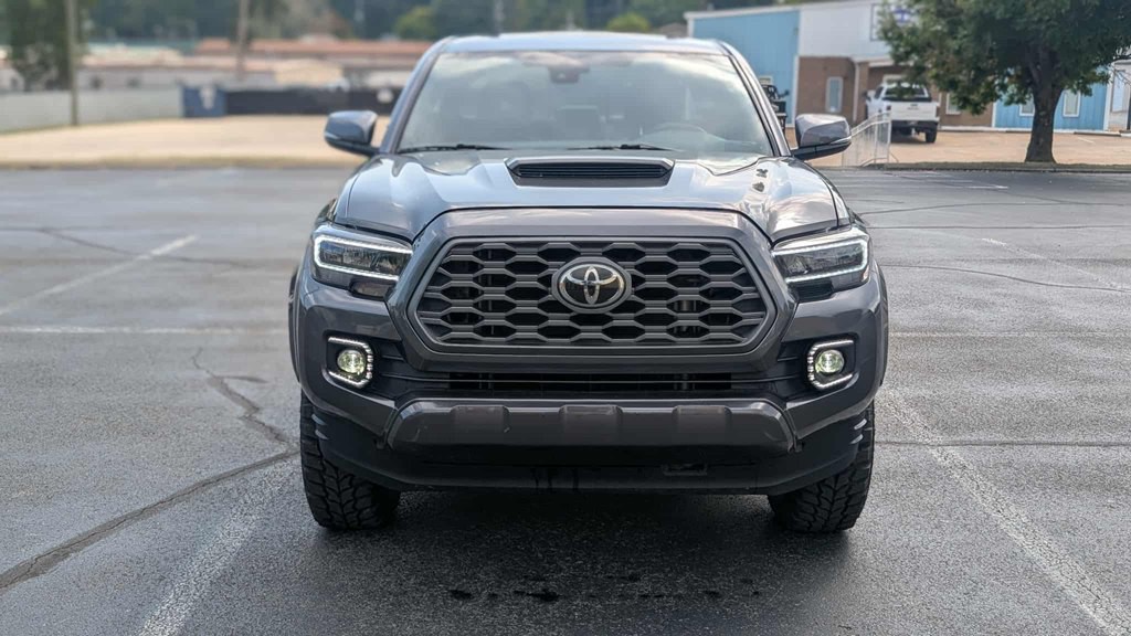 2021 Toyota Tacoma Image 2