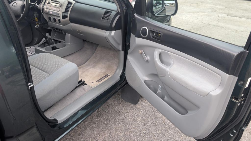 2009 Toyota Tacoma Image 10