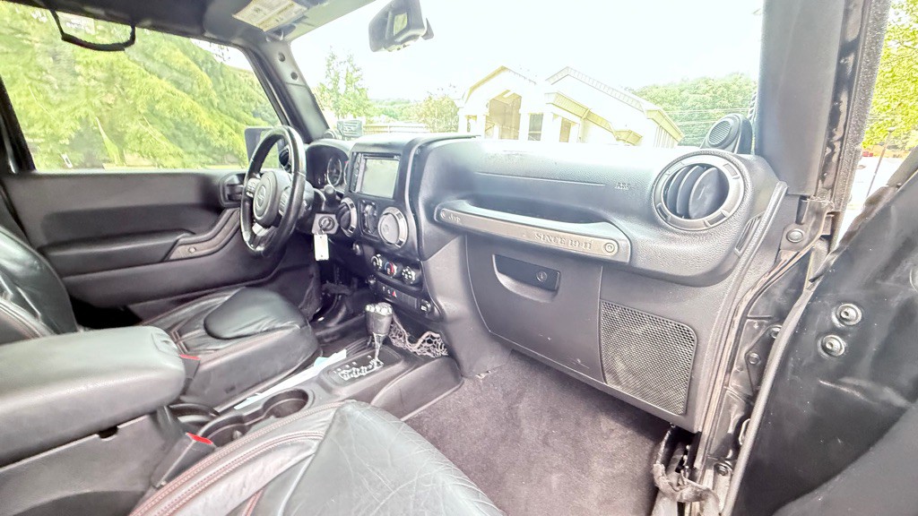 2014 Jeep Wrangler Unlimited Image 16