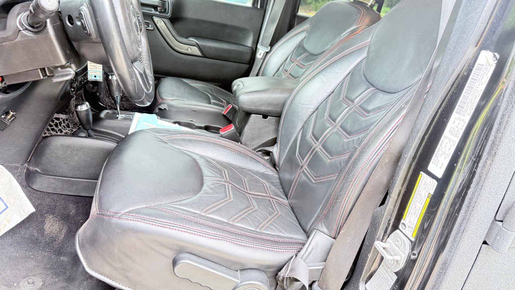 2014 Jeep Wrangler Unlimited Image 17