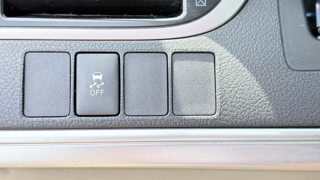 2012 Toyota Camry Image 12