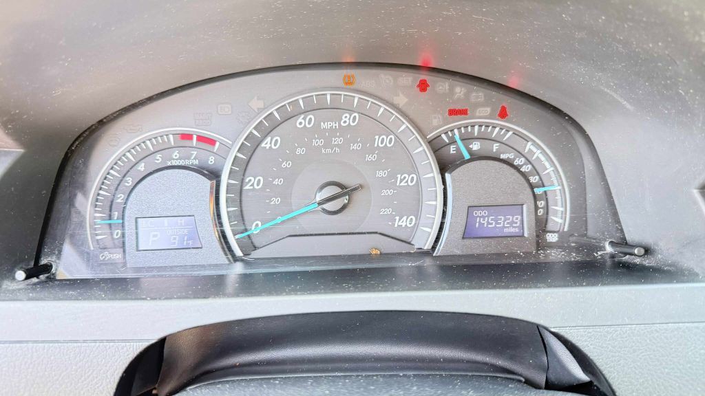 2012 Toyota Camry Image 34