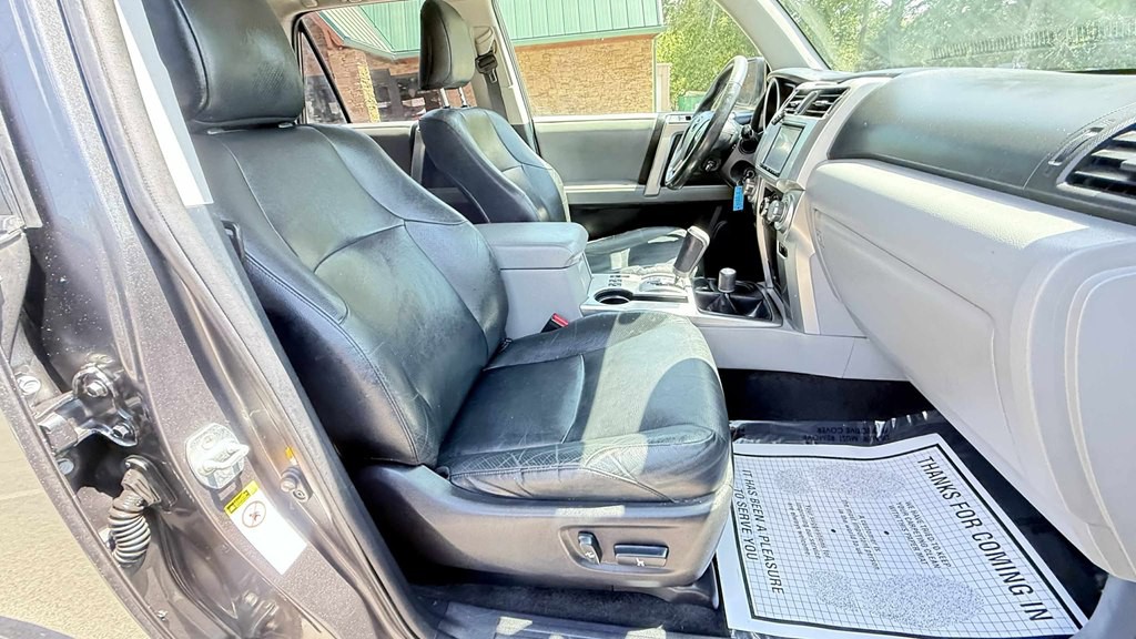 2012 Toyota 4Runner Image 11
