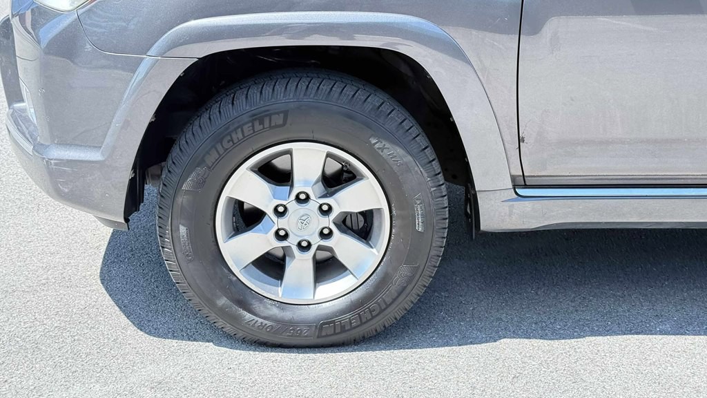 2012 Toyota 4Runner Image 19