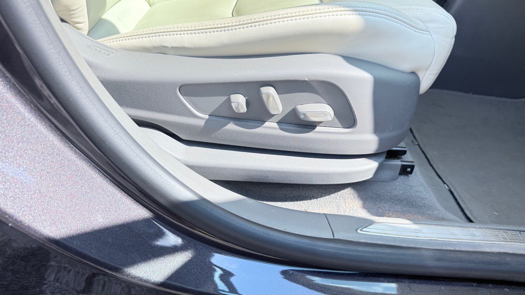 2017 Cadillac XT5 Image 35