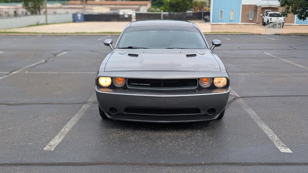 2012 Dodge Challenger Image 2