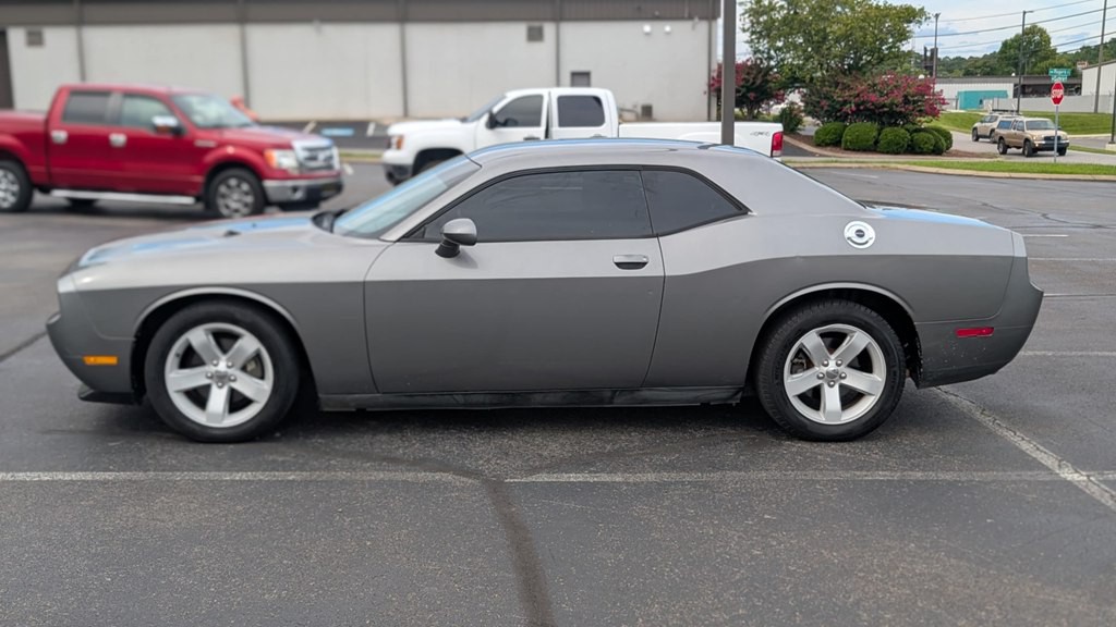 2012 Dodge Challenger Image 4