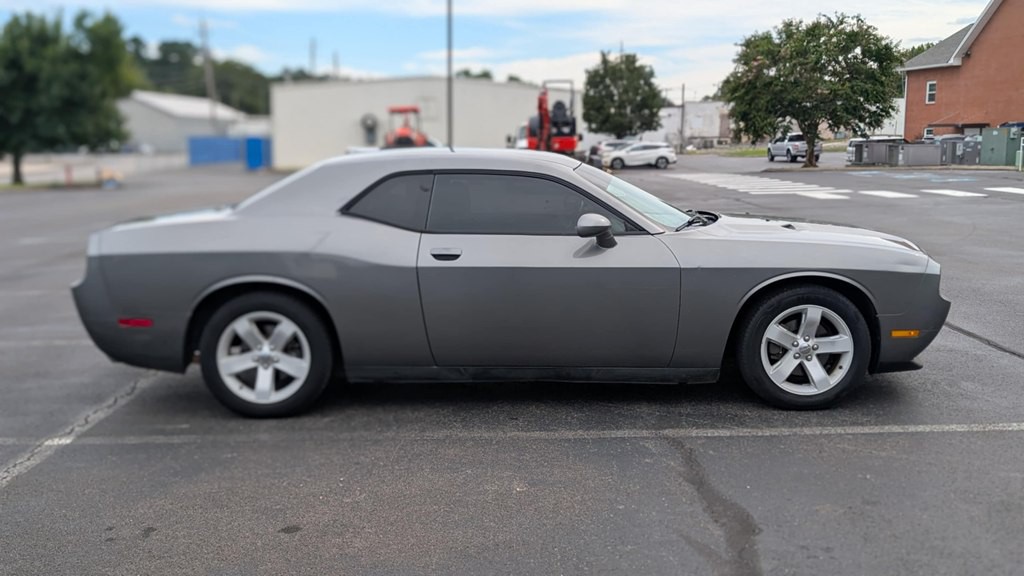 2012 Dodge Challenger Image 5