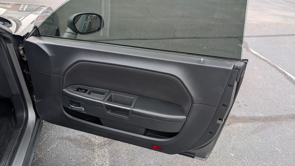 2012 Dodge Challenger Image 11