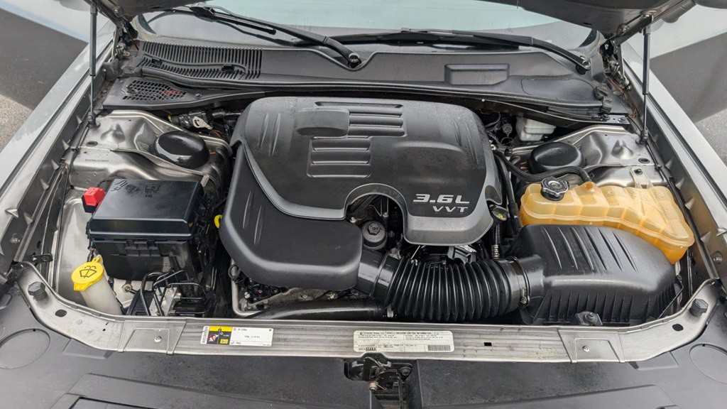 2012 Dodge Challenger Image 15