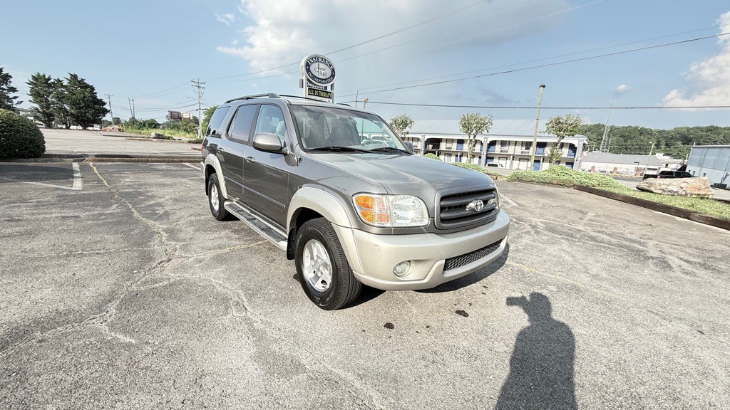 2004 Toyota Sequoia Image 13