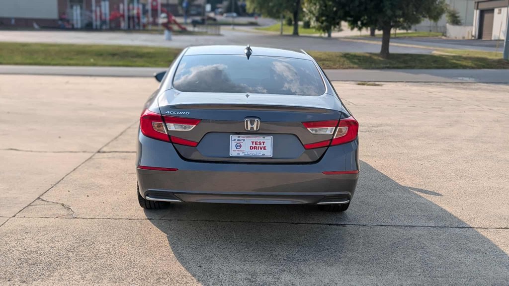 2020 Honda Accord Image 2