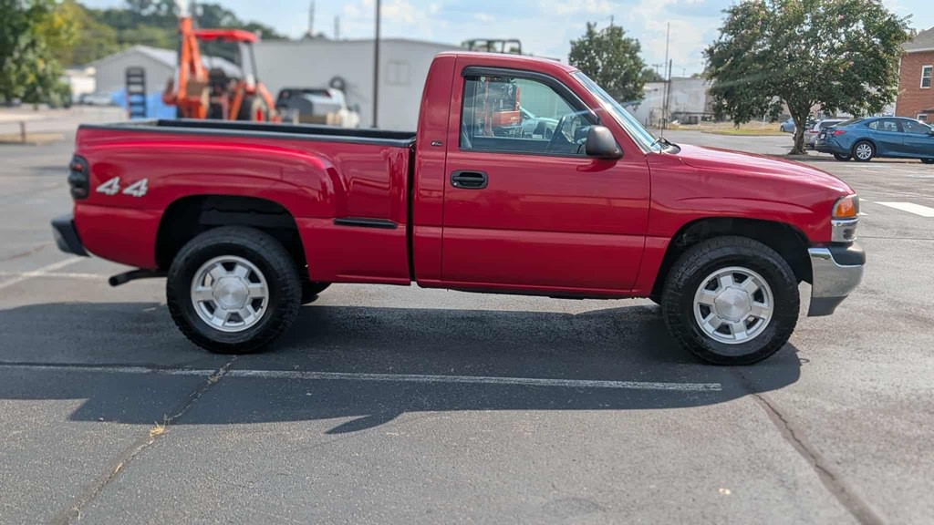2002 GMC Sierra Image 4