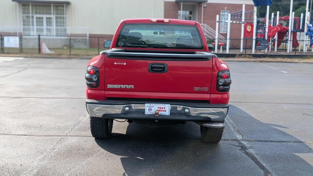 2002 GMC Sierra Image 6