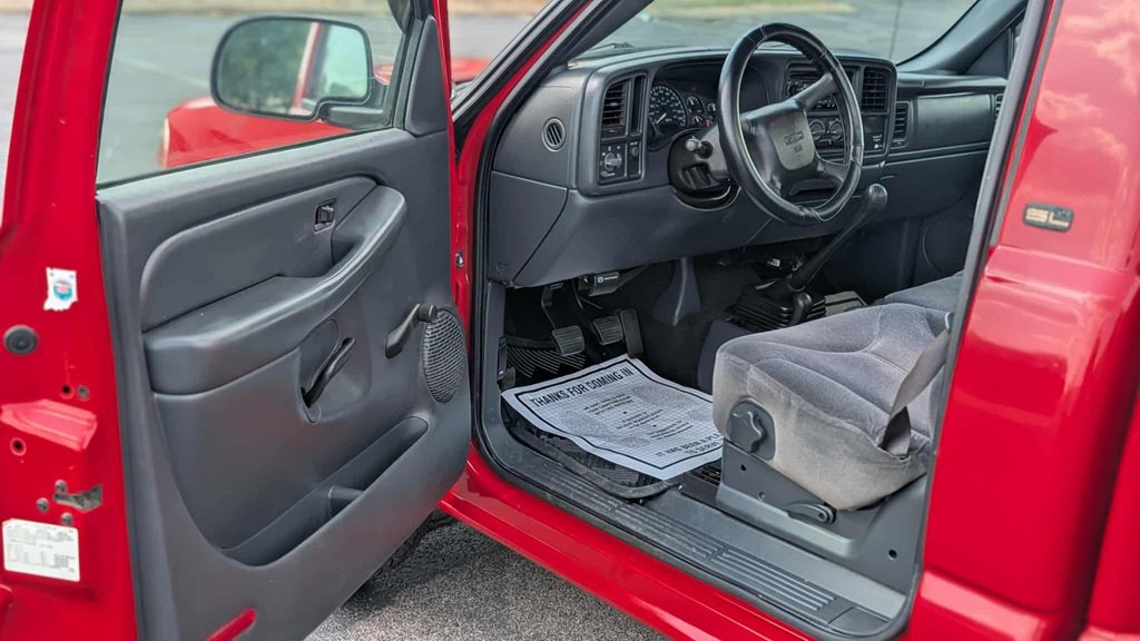 2002 GMC Sierra Image 8