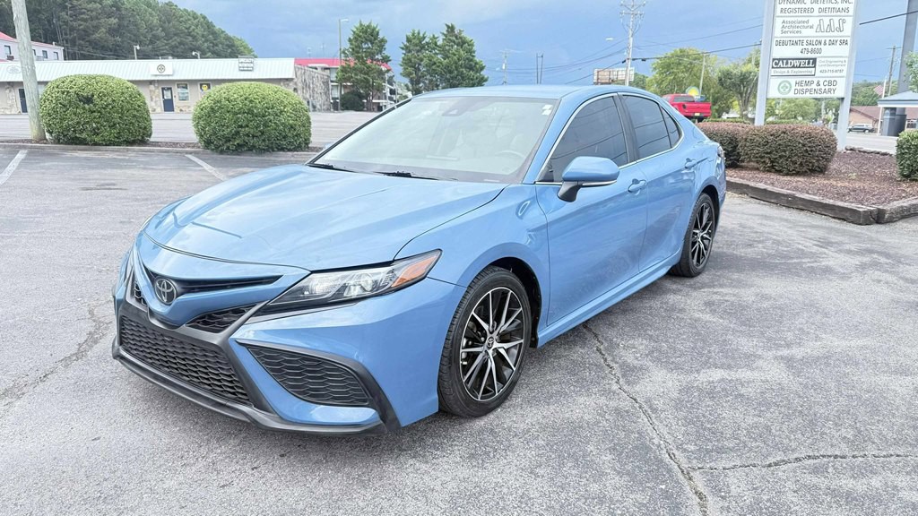 2023 Toyota Camry Image 1