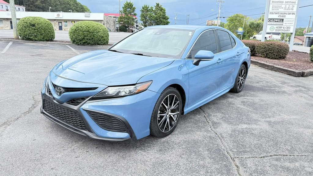 2023 Toyota Camry Image 2
